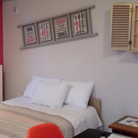 Theoni'S Apartments ซิโลกาสโตร ภายนอก รูปภาพ