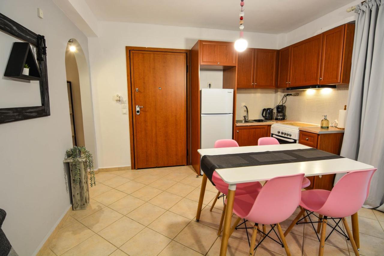 Theoni'S Apartments ซิโลกาสโตร ภายนอก รูปภาพ