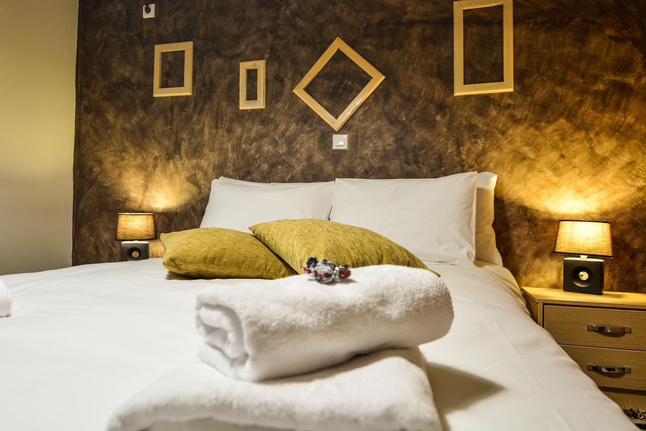 Theoni'S Apartments ซิโลกาสโตร ภายนอก รูปภาพ