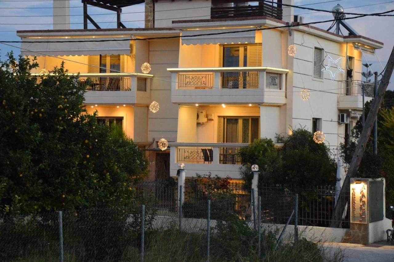 Theoni'S Apartments ซิโลกาสโตร ภายนอก รูปภาพ