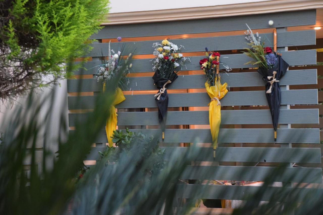 Theoni'S Apartments ซิโลกาสโตร ภายนอก รูปภาพ