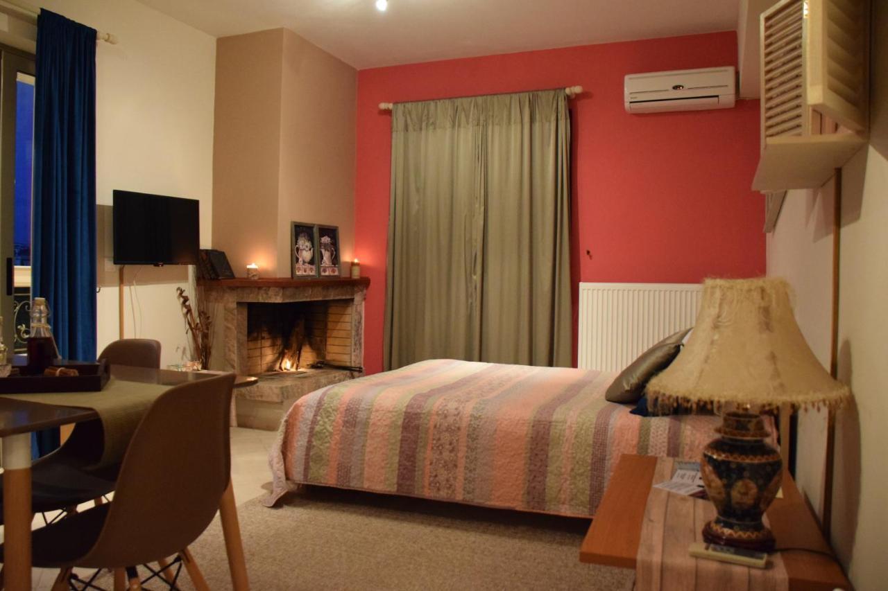 Theoni'S Apartments ซิโลกาสโตร ภายนอก รูปภาพ